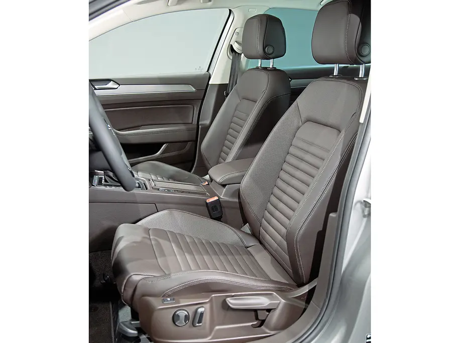 VW Passat Variant 2014 Vergleich Bilder technische Daten Sitze