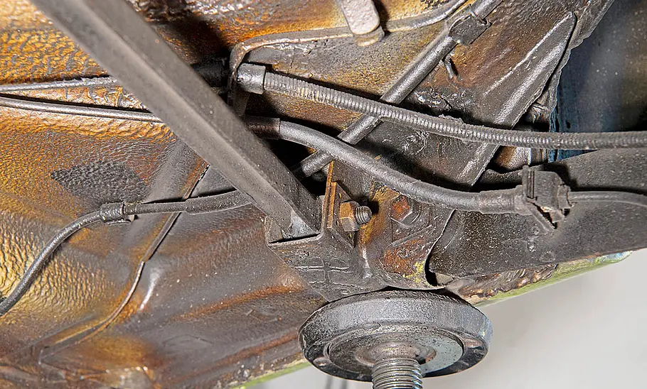 Die Aufnahme der Hinterachse des VW Passat B1.