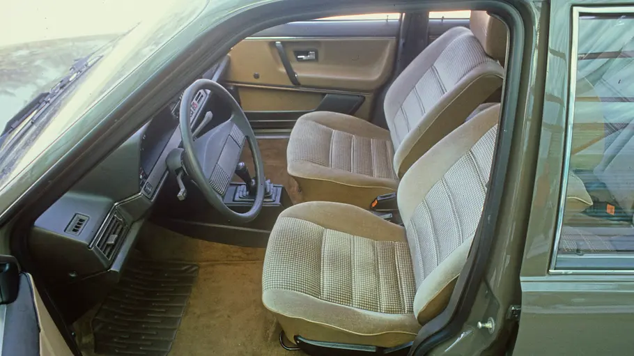 VW Passat CL Der Innenraum des VW Passat CL.