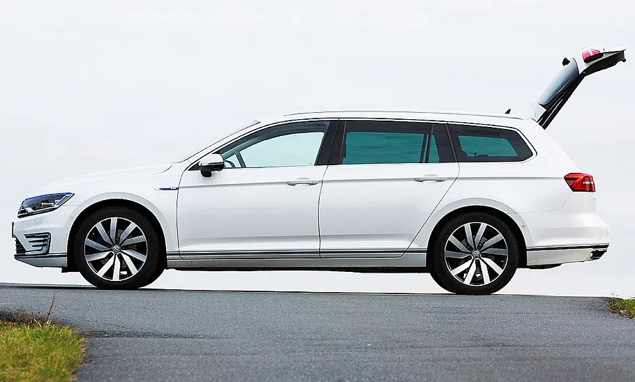 VW Passat Variant GTE