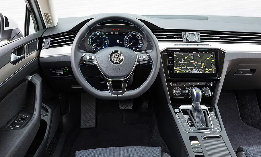 VW Passat Variant GTE