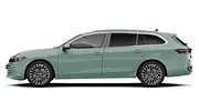 Der VW Passat steht vor weißem Hintergrund, von links fotografiert. - Foto: Carwow