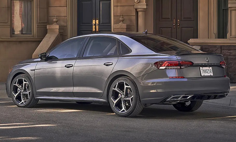 VW Passat (2019) USA