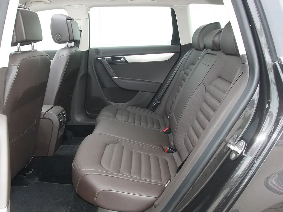 VW Passat Variant 2.0 TDI (DSG) hinteren Sitzgelegenheiten