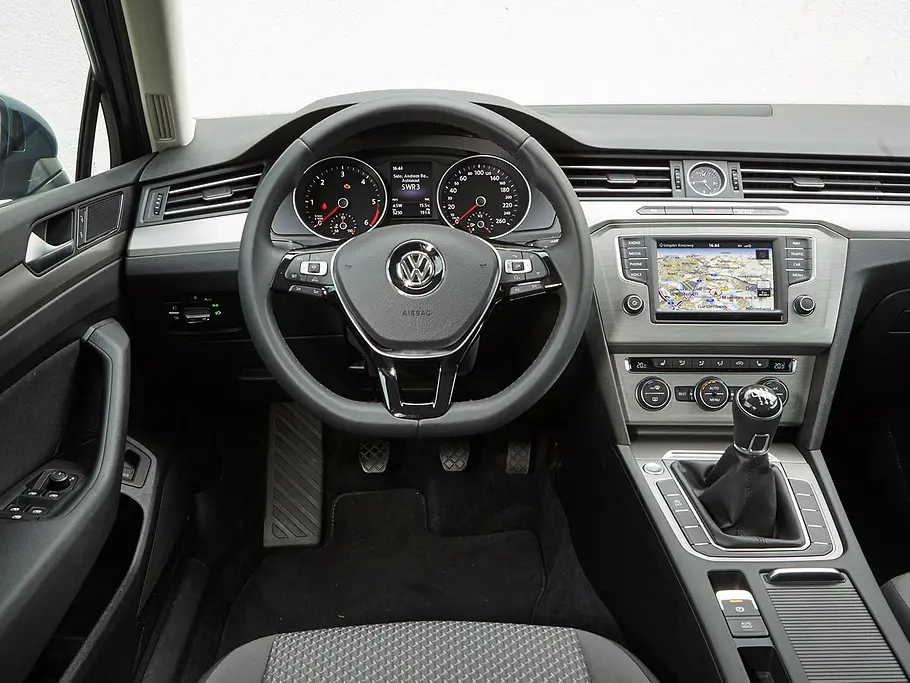 VW Passat Variant 1.6 TDI BlueMotion (2016)