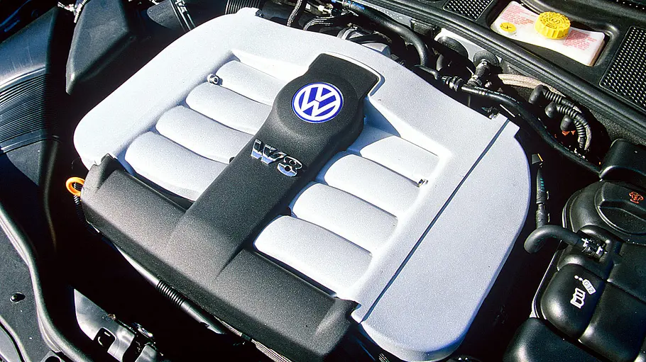 Der Motor des VW Passat W8