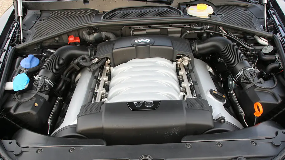 Der Motor des VW Phaeton V8 4Motion. 