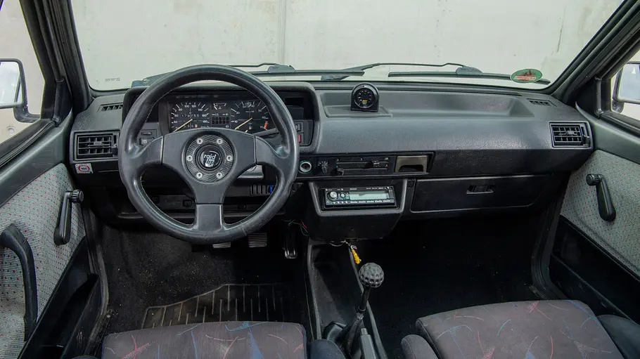 VW Polo 86C Das Cockpit des VW Polo 86C