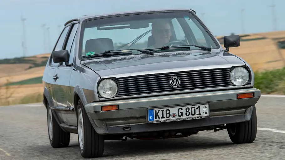 VW Polo 86C Der VW Polo 86C fahrend von vorne