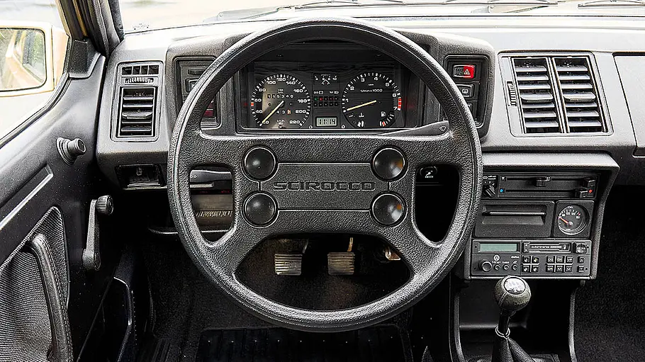VW Scirocco GTX Das Cockpit des VW Scirocco GTX