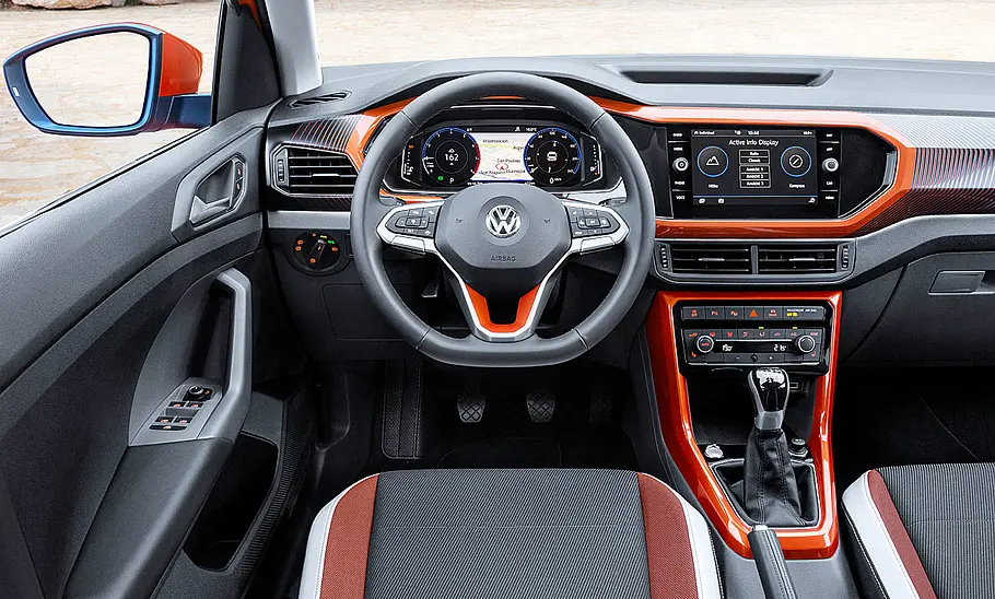 VW T-Cross (2019) VW T-Cross (2019)