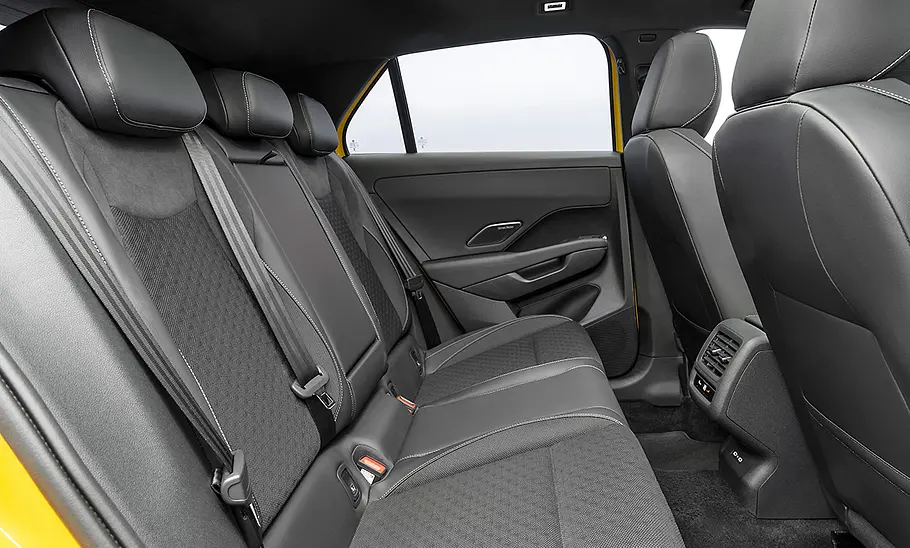 VW T-Roc Die Rücksitzbank im VW T-Roc.