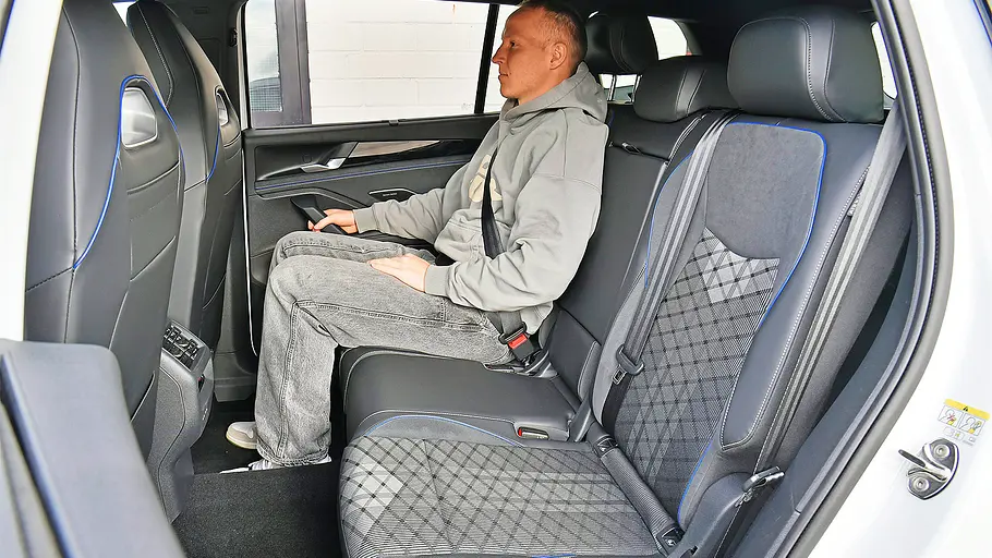 Blick in den Fond des VW Tayron.