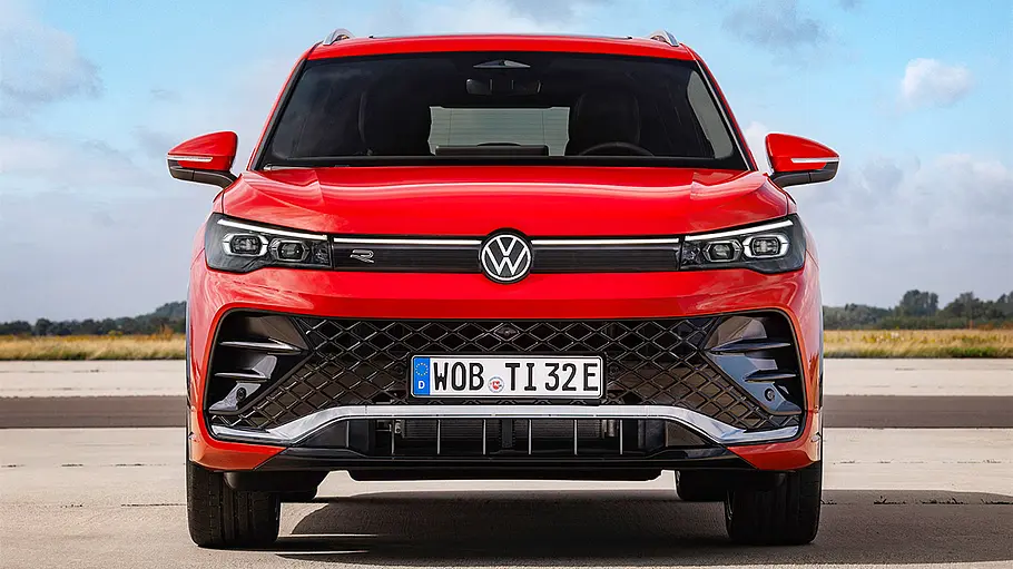 VW Tiguan VW Tiguan statisch von vorne fotografiert.