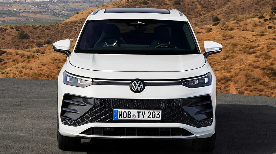 VW Tayron VW Tayron statisch von vorne fotografiert.