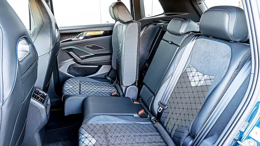VW Tiguan Blick auf die Sitzreihe im Fond des VW Tiguan.