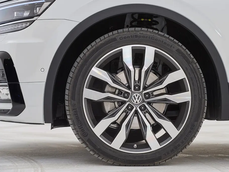 VW Tiguan VW Touareg