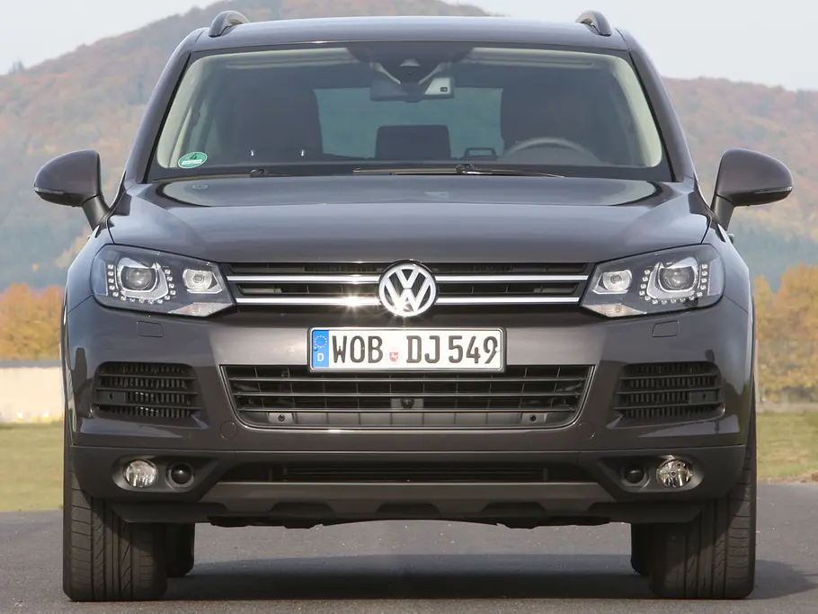 VW Touareg V6 TDI BlueMotion Technology Front