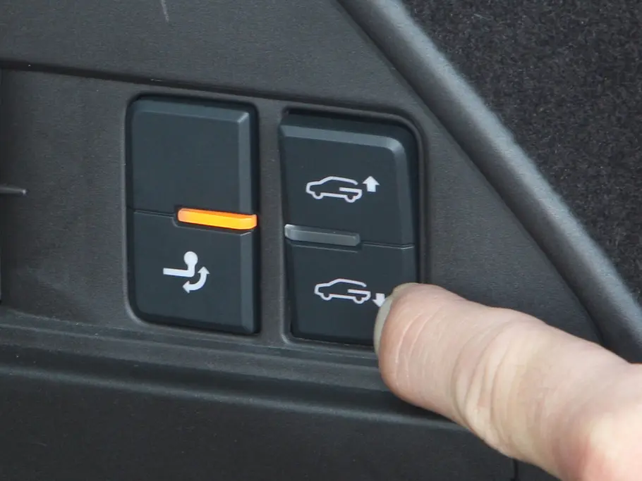 VW Touareg V6 TDI BlueMotion Technology Heckabsenkung