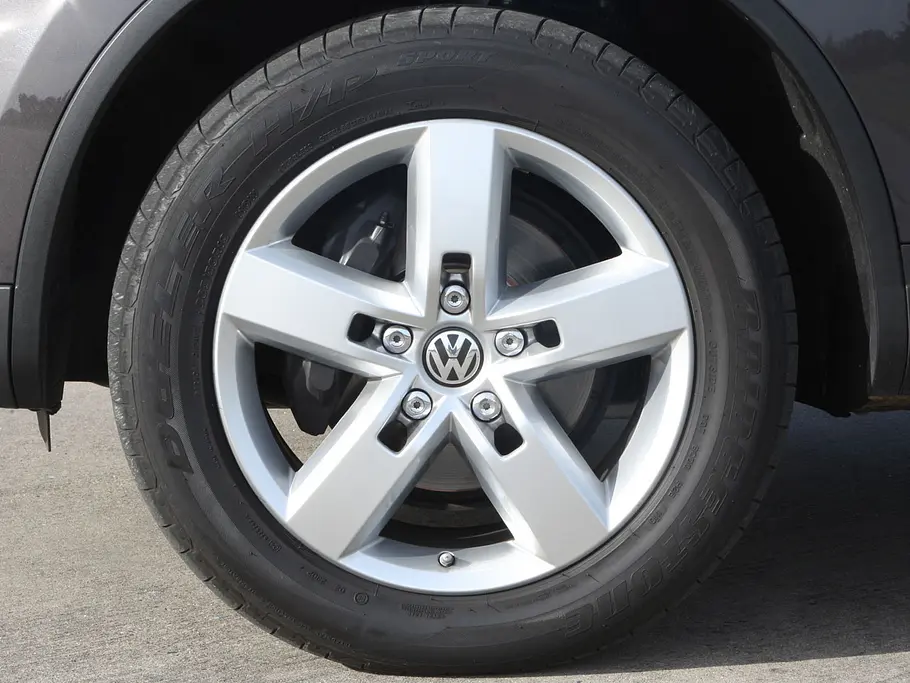 VW Touareg V6 TDI BlueMotion Technology Felgen