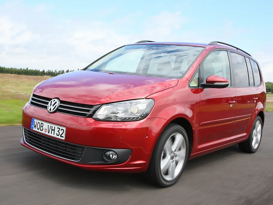 VW Touran 1.6 TDI VW Touran 1.6 TDI - Front