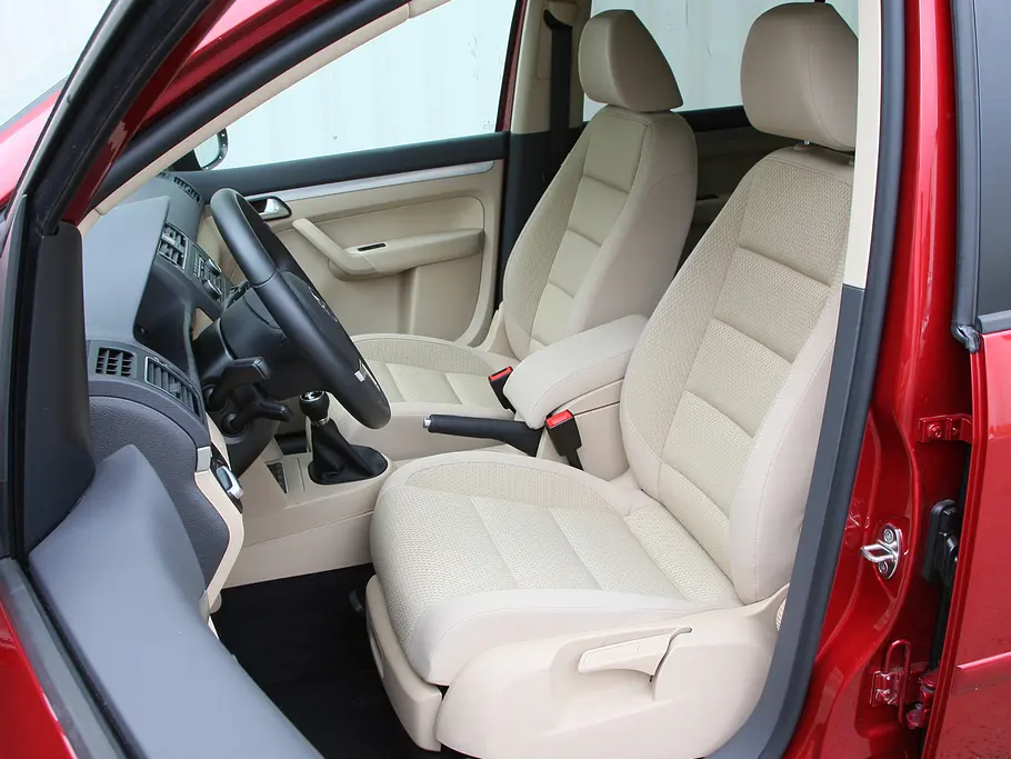 VW Touran 1.6 TDI VW Touran 1.6 TDI - Innenraum