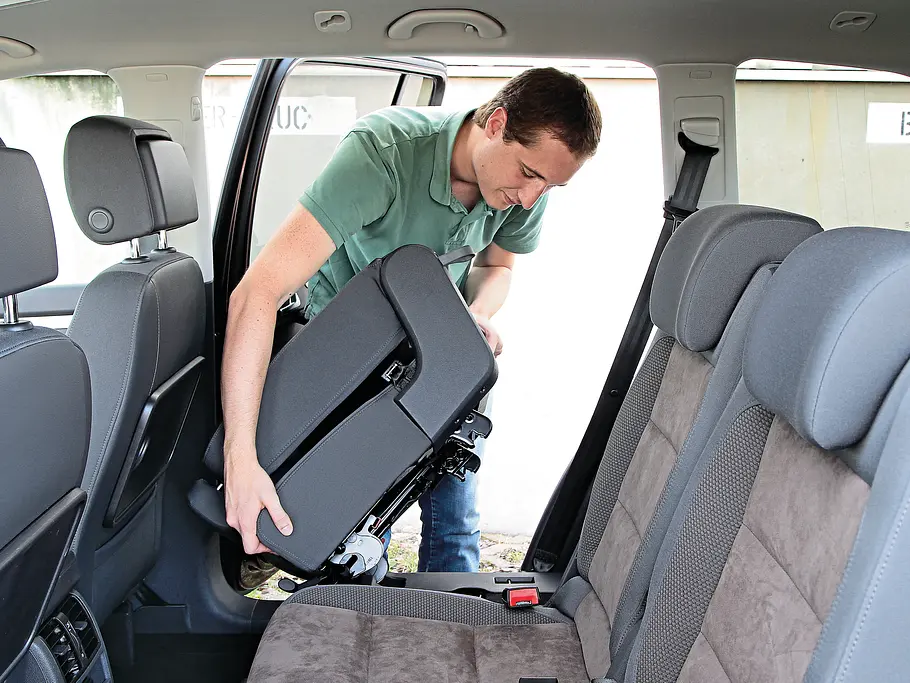 VW Touran Sitze ausbauen