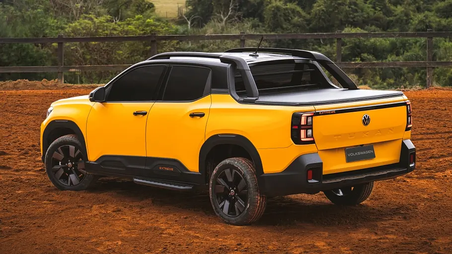 VW Tukan Der VW Tukan statisch von schräg hinten links.