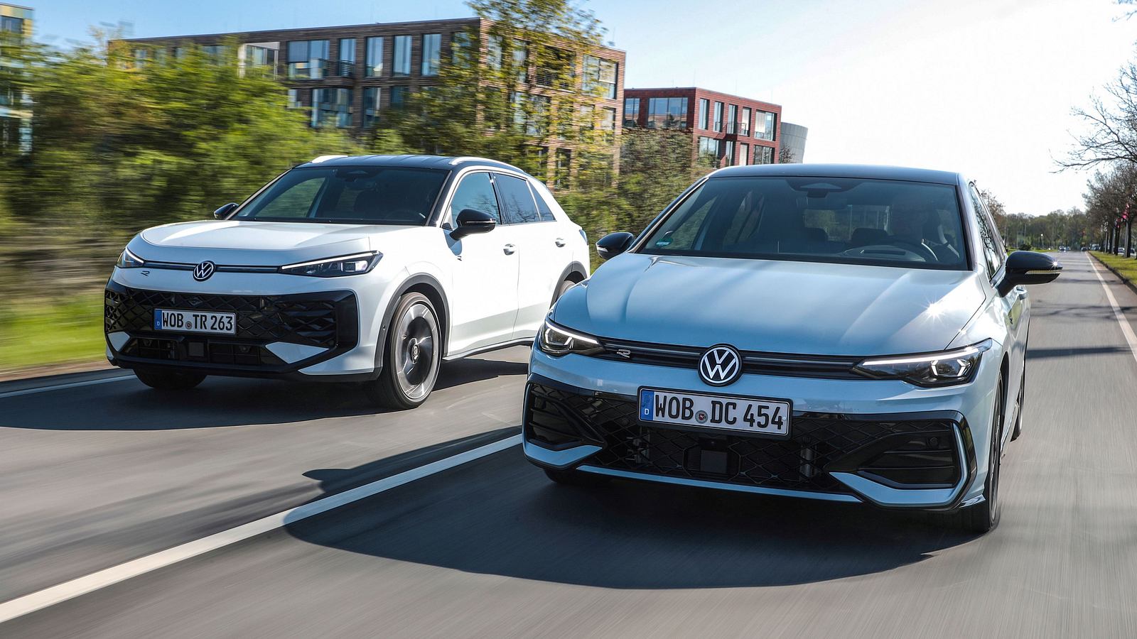 VW focuses on full hybrids: First details on Golf & T-Roc Hybrid
