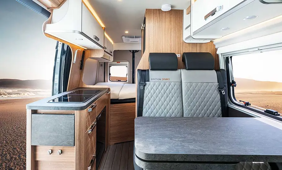 Die Sitzruppe des Weinsberg CaraBus 540 MQ Fire Edition (2025)