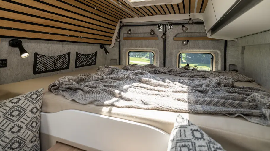 Das Heckbett des Weinsberg Caralife 630 LQ.