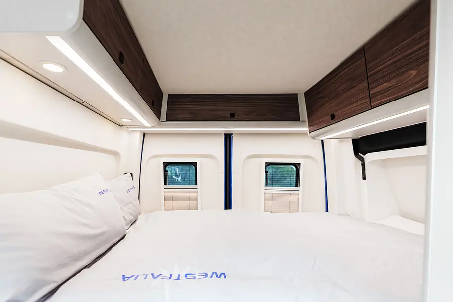 Westfalia Sven Hedin 50 Jahre Edition Die Küchenzeile im Innenraum der Westfalia Sven Hedin 50 Jahre Edition.